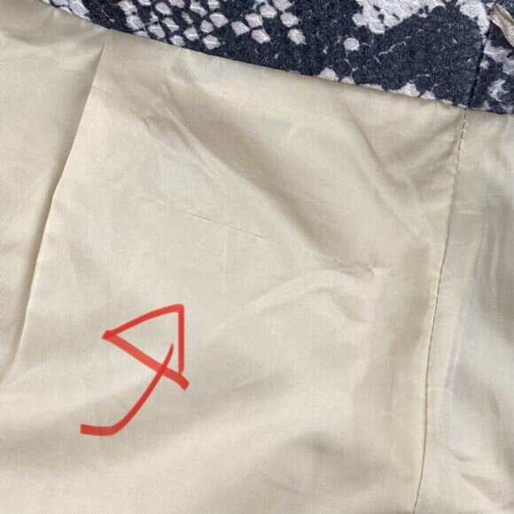 NWT URBAN OUTFITTERS UO Siren Snake Print Button-Front Mini Skirt Sz Medium - Picture 8 of 8